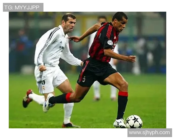 2025年足球界十大球星最新排名揭晓 谁是当今足坛最强巨星